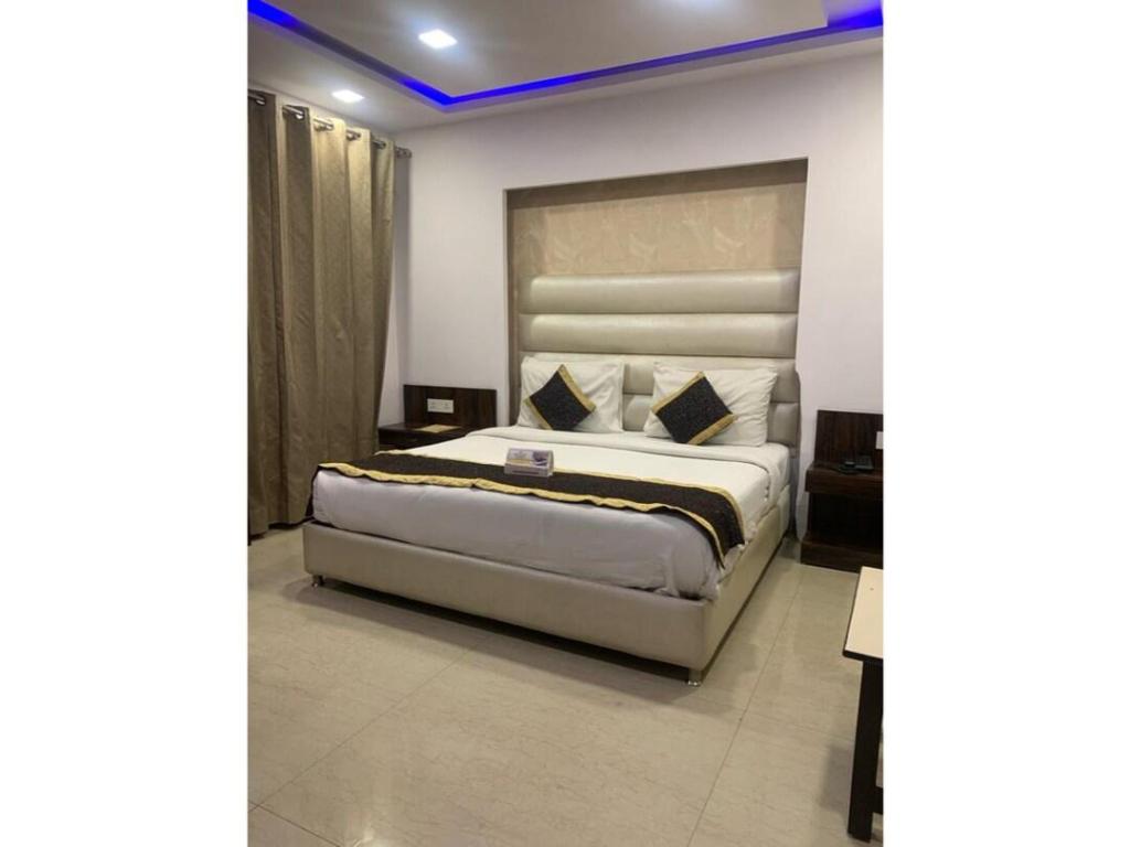 Room image 2